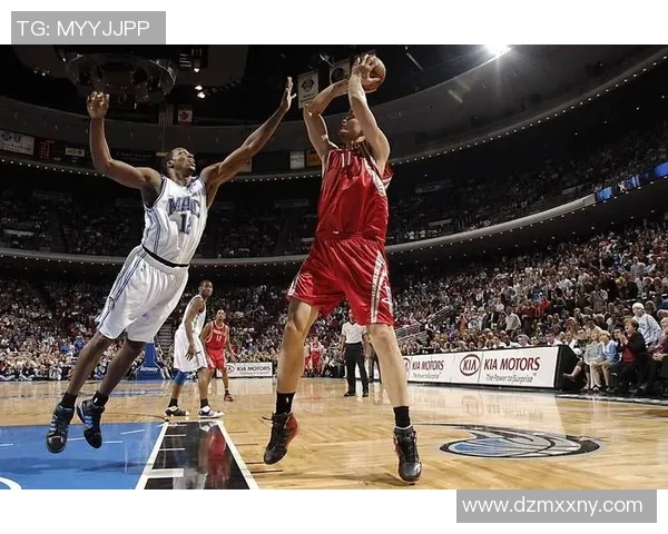 姚明在2009年赛季的精彩瞬间回顾与篮球生涯的辉煌成就展示 姚明在2009年赛季的精彩瞬间回顾与篮球生涯的辉煌成就展示